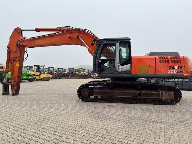2006 Hitachi Zaxis 350LCN crawler excavator, side view 2006 Hitachi Zaxis 350LCN crawler excavator, side view