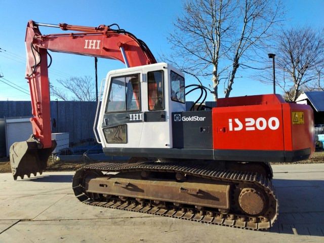 1991 IHI IS-200G crawler excavator, side profile view 1991 IHI IS-200G crawler excavator, side profile view