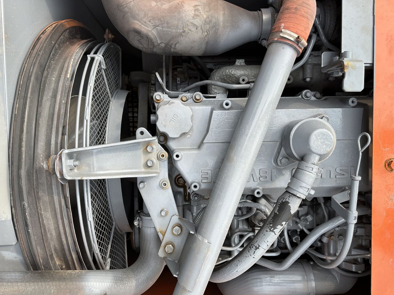 2022 Hitachi ZX200-3 crawler excavator engine bay view 2022 Hitachi ZX200-3 crawler excavator engine bay view