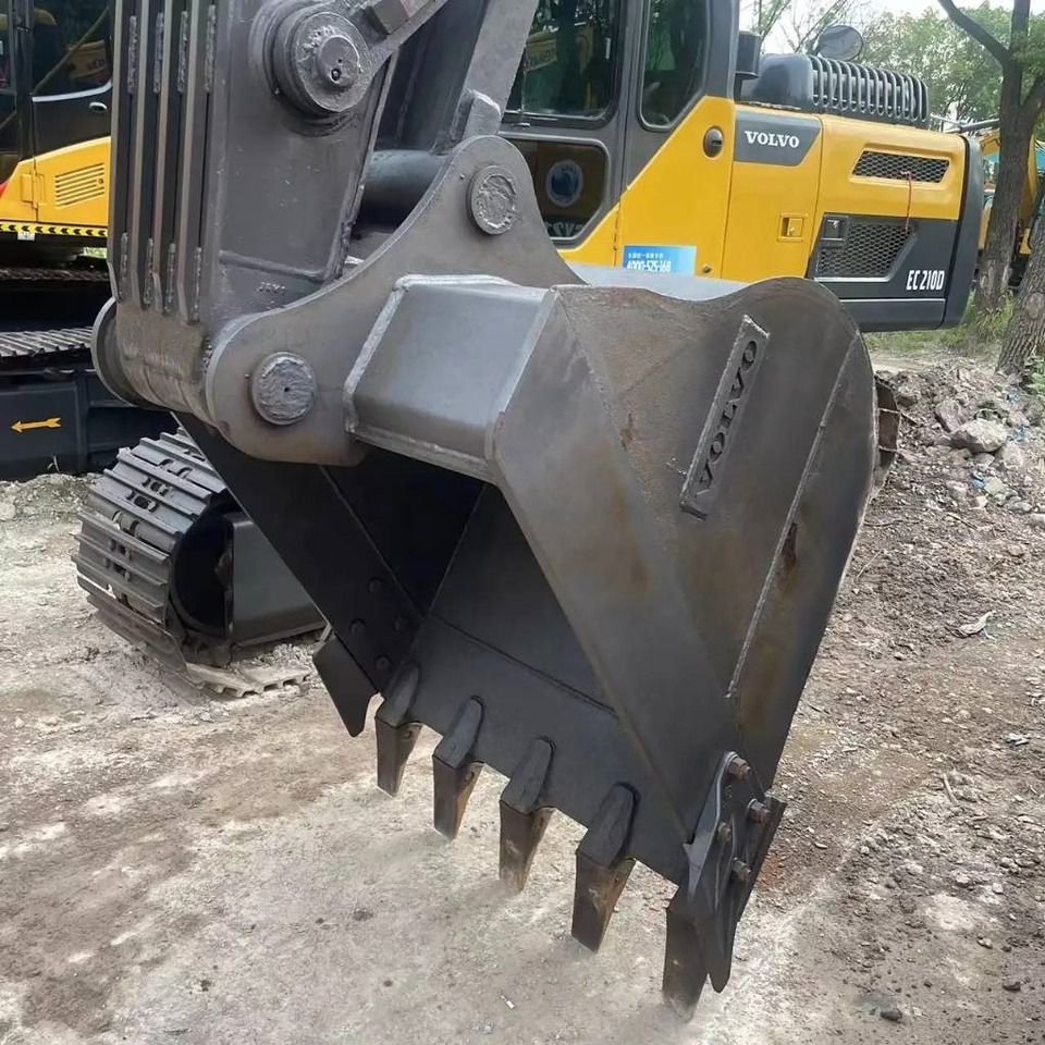 2024 Volvo EC200D crawler excavator bucket view 2024 Volvo EC200D crawler excavator bucket view