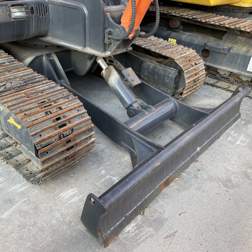Doosan DX60-9C mini excavator dozer blade view