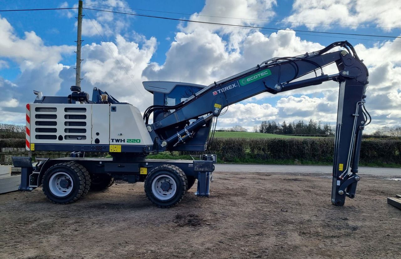2023 Terex TWH 220 material handler, side view 2023 Terex TWH 220 material handler, side view