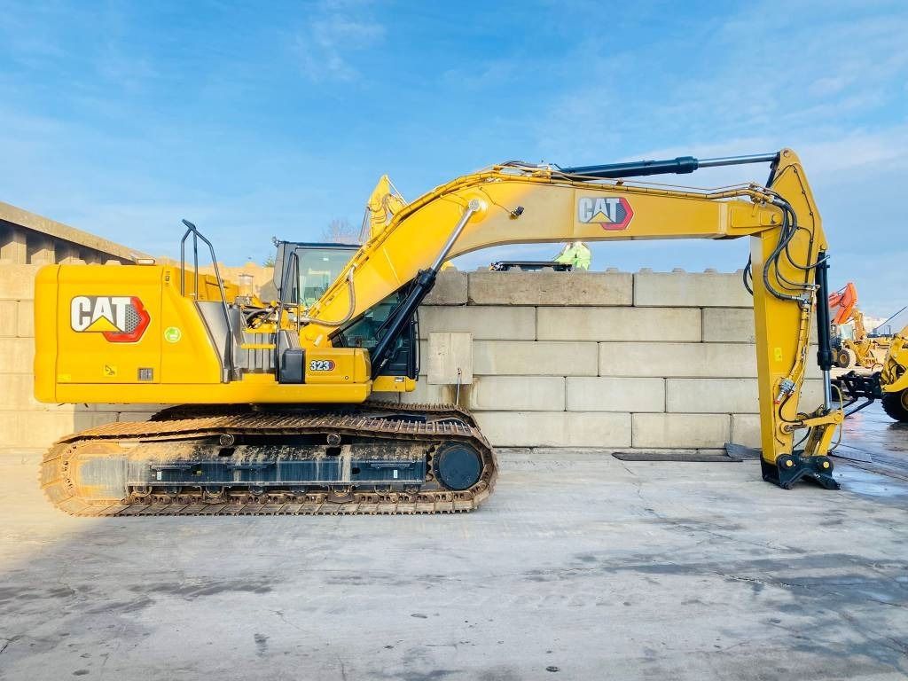 2021 Caterpillar 323 crawler excavator, side profile view 2021 Caterpillar 323 crawler excavator, side profile view