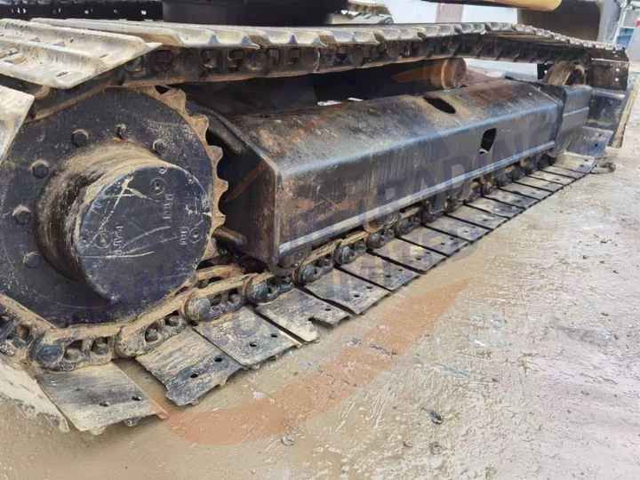 2018 Caterpillar 308D mini excavator track assembly detail 2018 Caterpillar 308D mini excavator track assembly detail