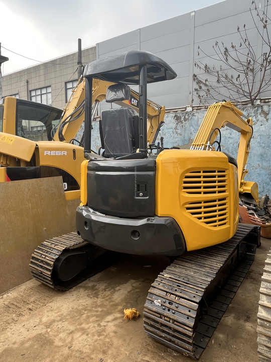 2016 Komatsu PC35MR-2 crawler excavator, rear three-quarter view 2016 Komatsu PC35MR-2 crawler excavator, rear three-quarter view