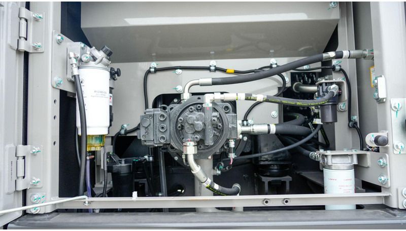 2025 Zoomlion ZE225G crawler excavator engine compartment view 2025 Zoomlion ZE225G crawler excavator engine compartment view