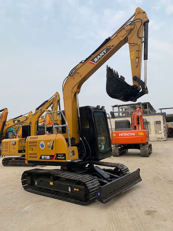 2023 Sany SY75C Pro mini excavator, front three-quarter view 2023 Sany SY75C Pro mini excavator, front three-quarter view