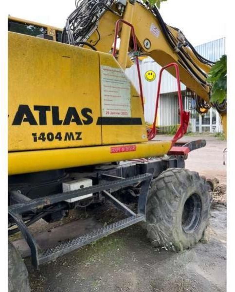 2013 Atlas 1404 MZ wheel excavator side view