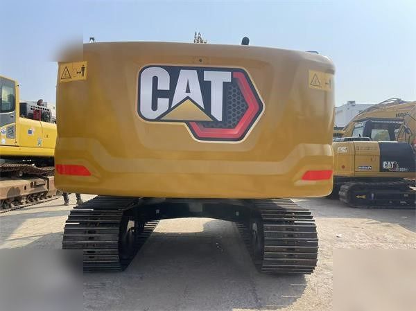 2024 Caterpillar 320GC crawler excavator rear view 2024 Caterpillar 320GC crawler excavator rear view