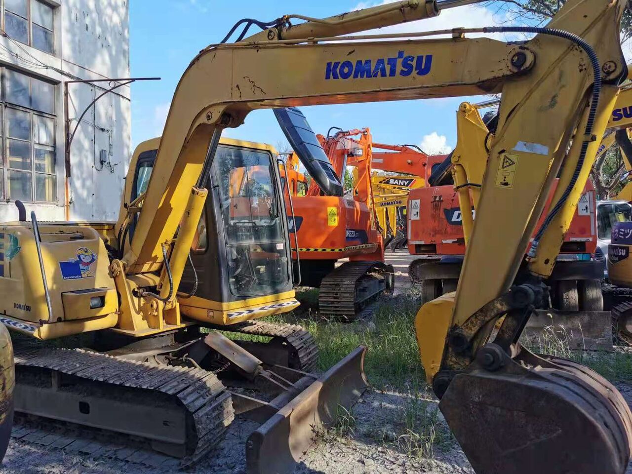 2023 Komatsu PC60-7 excavator, side view 2023 Komatsu PC60-7 excavator, side view