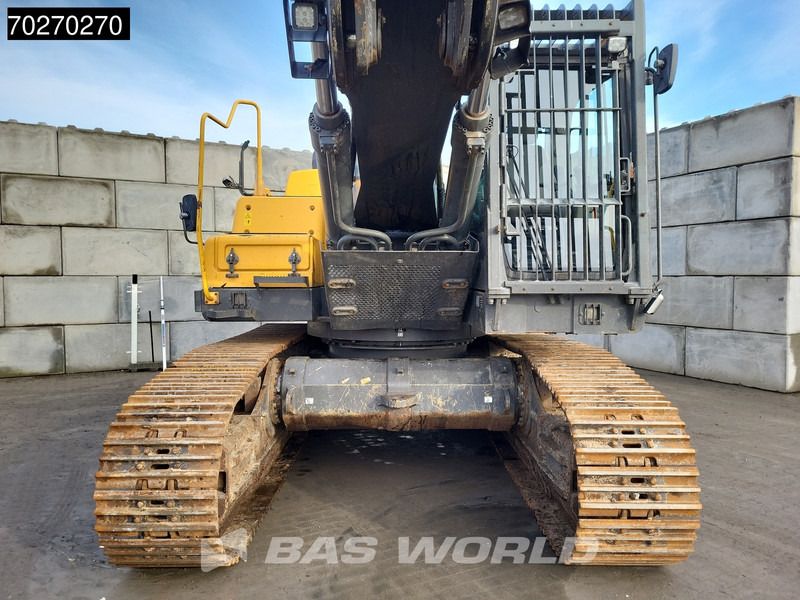 2013 Volvo EC380DHR UHD crawler excavator, front view