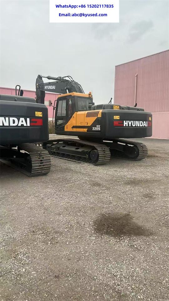 2024 Hyundai HX220S crawler excavator, rear three-quarter view 2024 Hyundai HX220S crawler excavator, rear three-quarter view