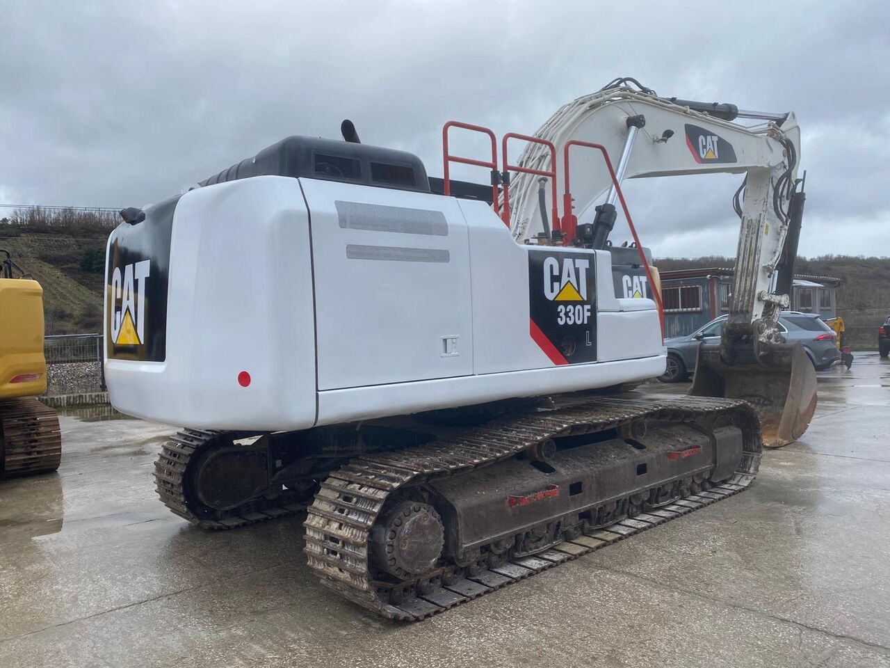 2017 Caterpillar 330F crawler excavator, rear three-quarter view 2017 Caterpillar 330F crawler excavator, rear three-quarter view