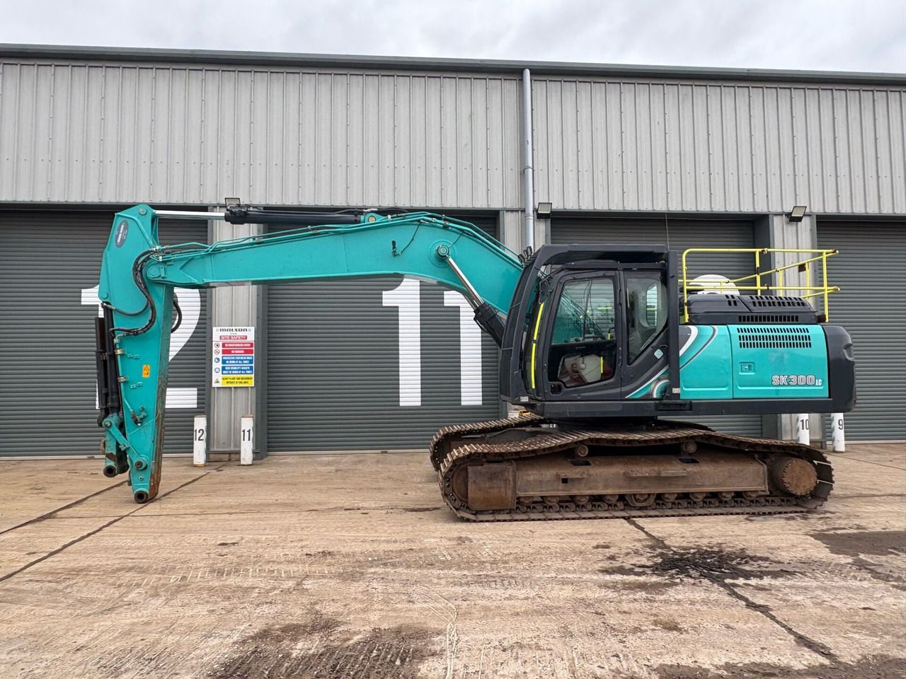 2021 Kobelco SK300LC-10E crawler excavator side view 2021 Kobelco SK300LC-10E crawler excavator side view
