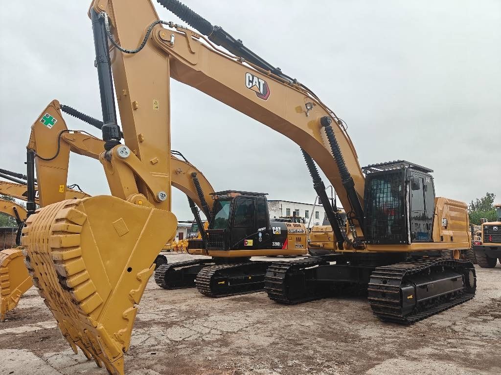 2024 Caterpillar 345GC crawler excavator, front three-quarter view 2024 Caterpillar 345GC crawler excavator, front three-quarter view