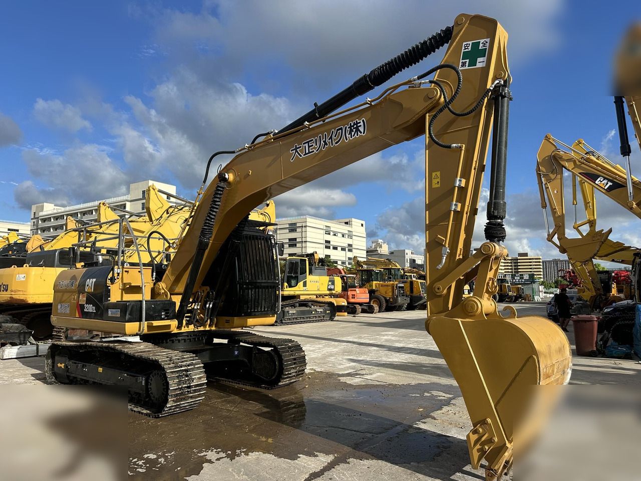 2022 Caterpillar 320D L Raupenbagger, Seitenansicht 2022 Caterpillar 320D L Raupenbagger, Seitenansicht