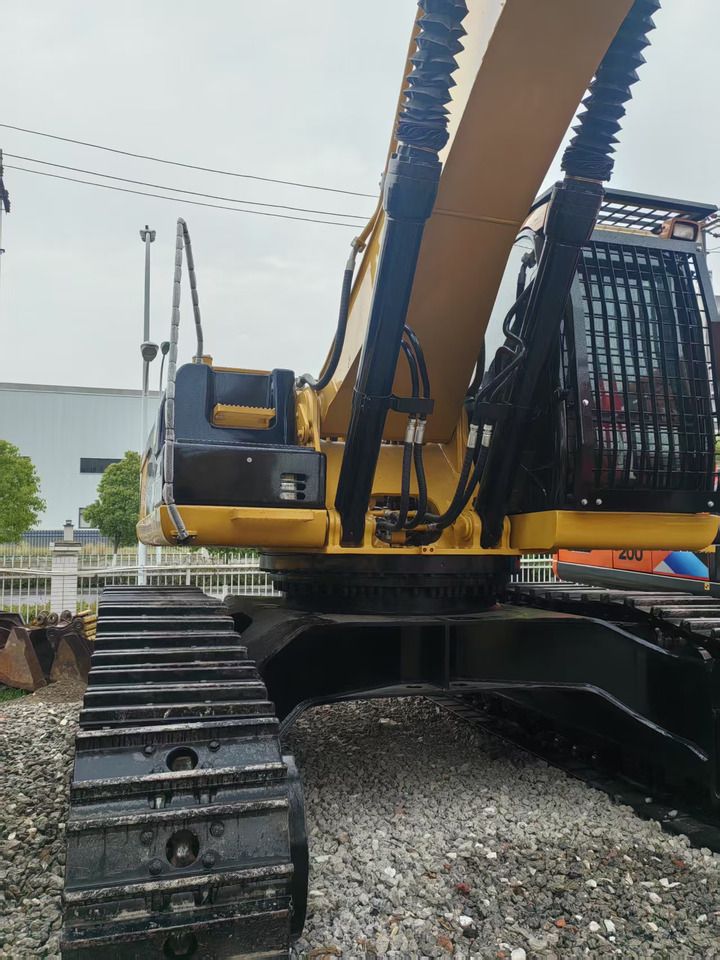 2023 Caterpillar 340D crawler excavator, rear-quarter view