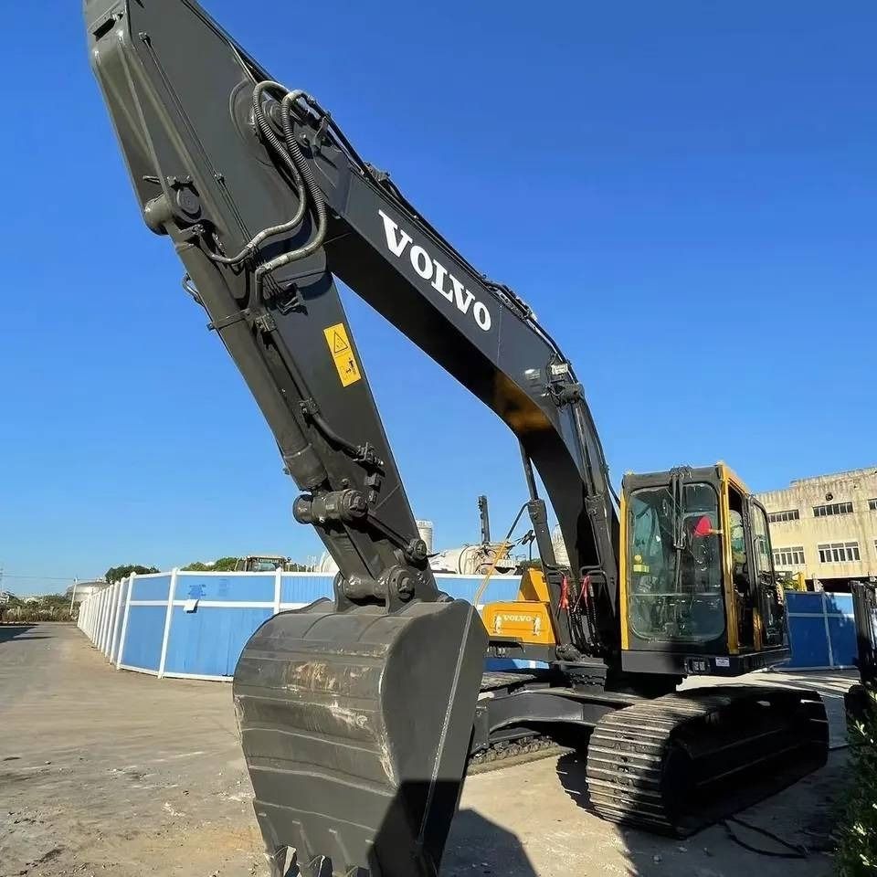2023 Volvo EC210B crawler excavator, front three-quarter view 2023 Volvo EC210B crawler excavator, front three-quarter view