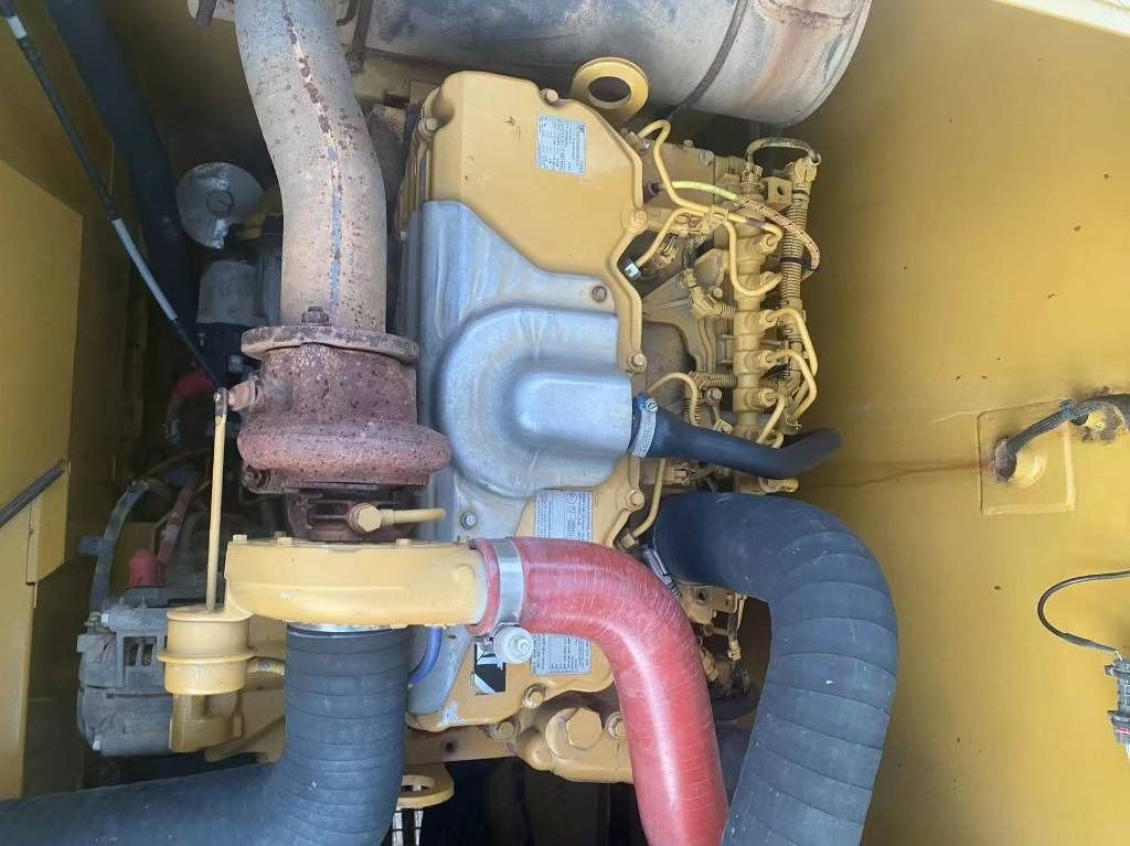 2025 Caterpillar 320GC engine compartment view 2025 Caterpillar 320GC engine compartment view