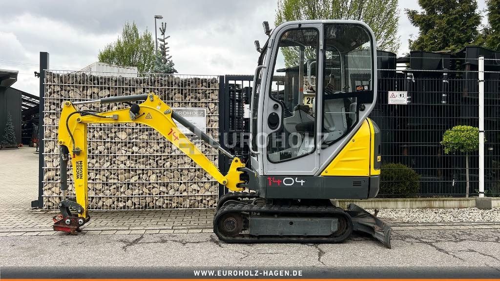 2015 Wacker Neuson 1404 mini excavator, side view