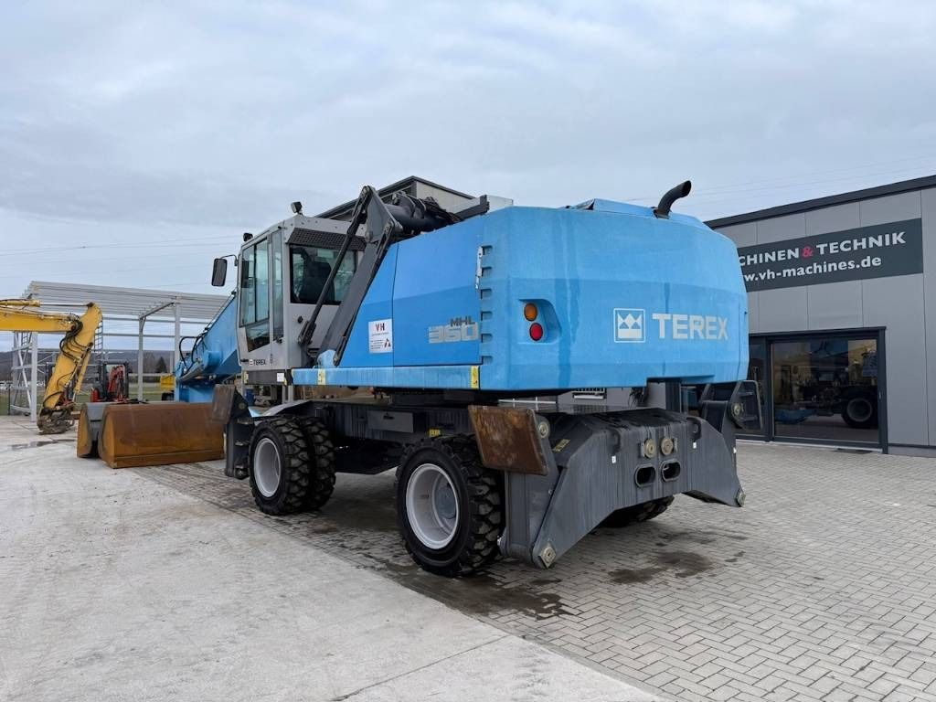 2015 Fuchs MHL 360 material handler, rear three-quarter view