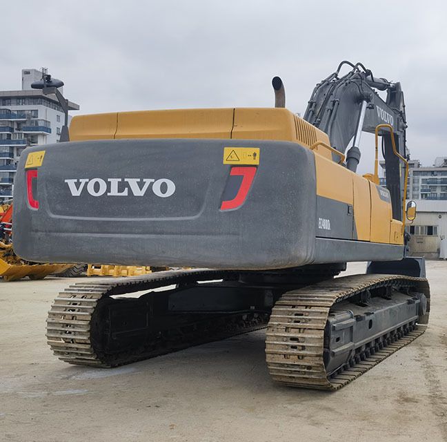 2020 Volvo EC480DL crawler excavator, rear view 2020 Volvo EC480DL crawler excavator, rear view