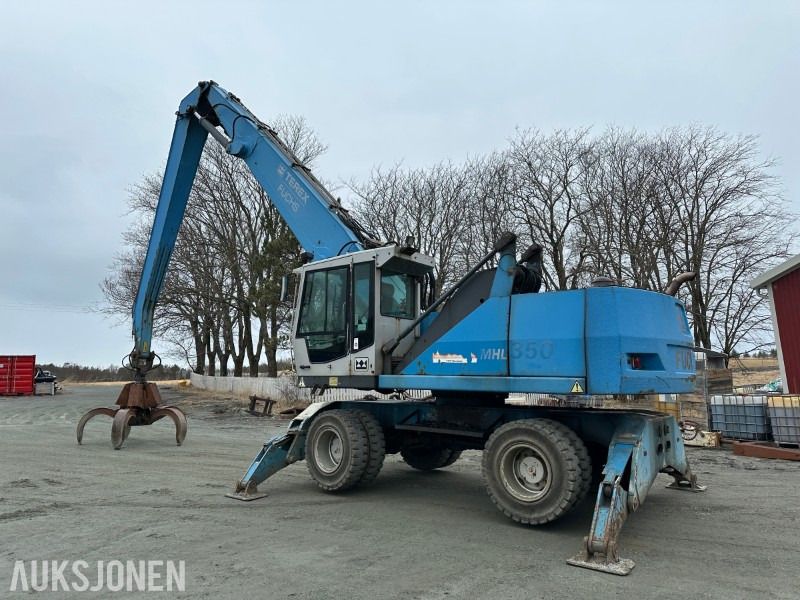 2006 Terex Fuchs MHL350 wheel excavator, side view