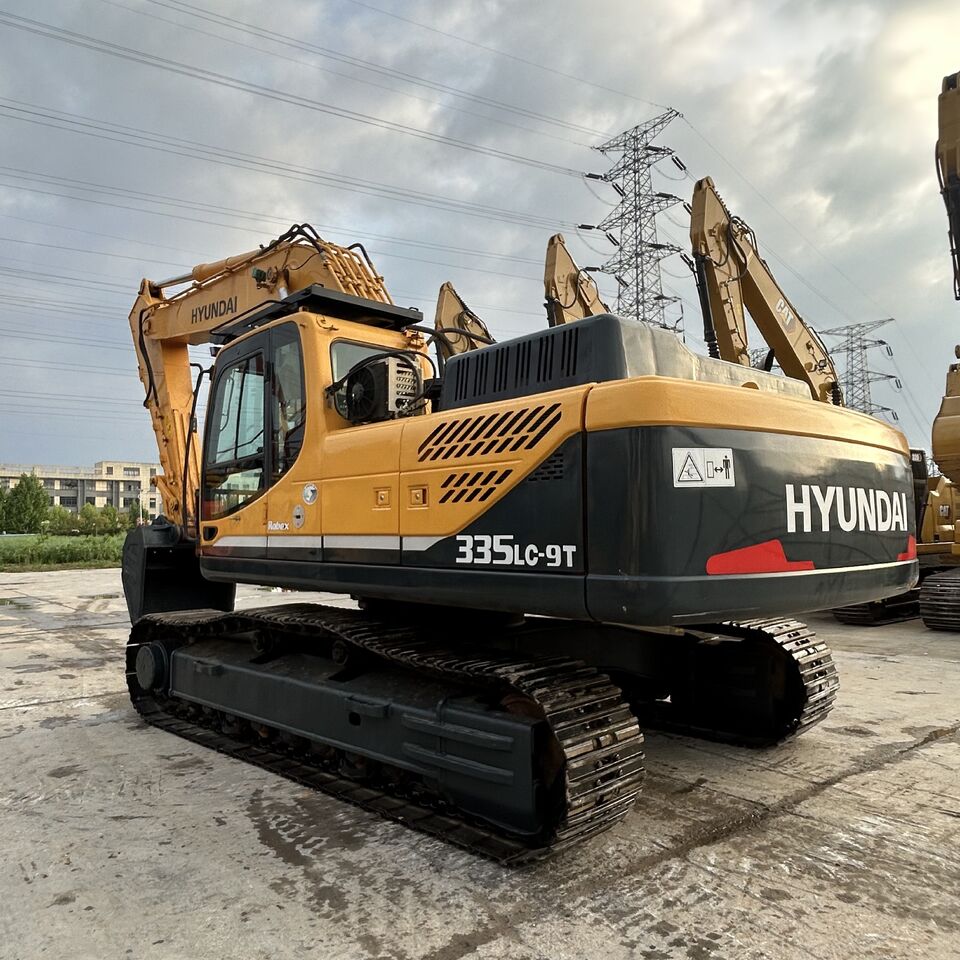 2020 Hyundai R335LC-9T crawler excavator, rear three-quarter view