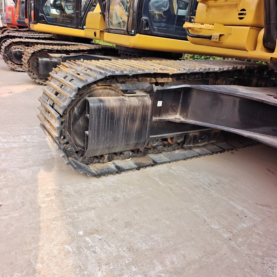 2025 Caterpillar 336GC crawler excavator side view