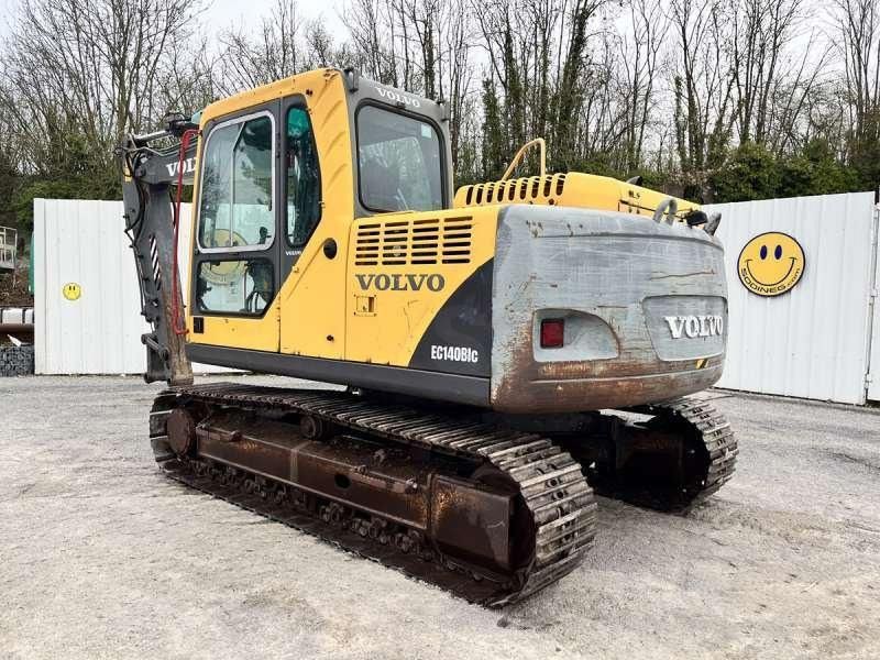 2005 Volvo EC140BLC crawler excavator, rear three-quarter view