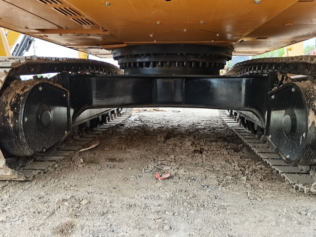 Caterpillar 330D crawler excavator undercarriage view Caterpillar 330D crawler excavator undercarriage view