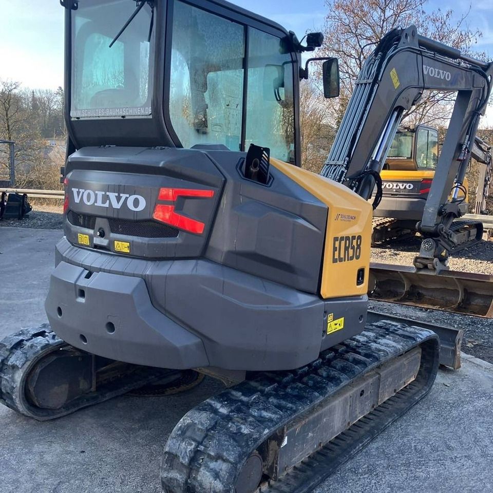 2023 Volvo ECR58F mini excavator rear view 2023 Volvo ECR58F mini excavator rear view