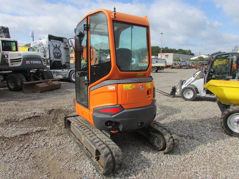 2015 Kubota U27-4 mini excavator rear view 2015 Kubota U27-4 mini excavator rear view