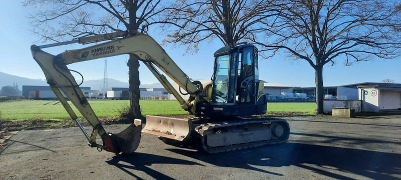 2006 Yanmar SV100 mini excavator, side profile view 2006 Yanmar SV100 mini excavator, side profile view
