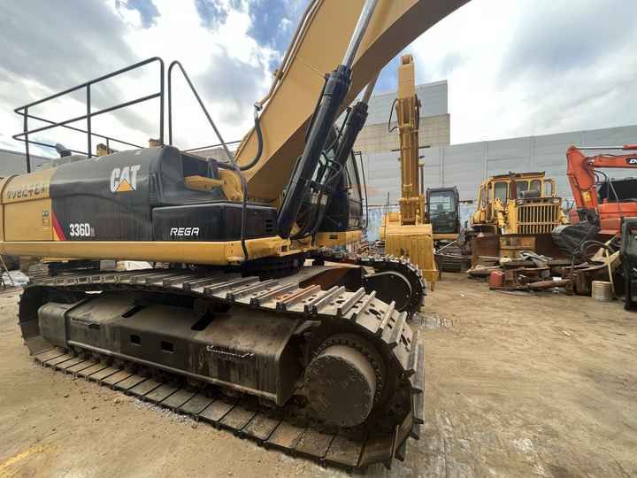 2019 Caterpillar 336D2 crawler excavator, side view