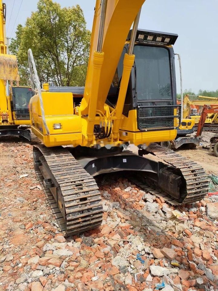 2019 Komatsu PC160 crawler excavator, front three-quarter view