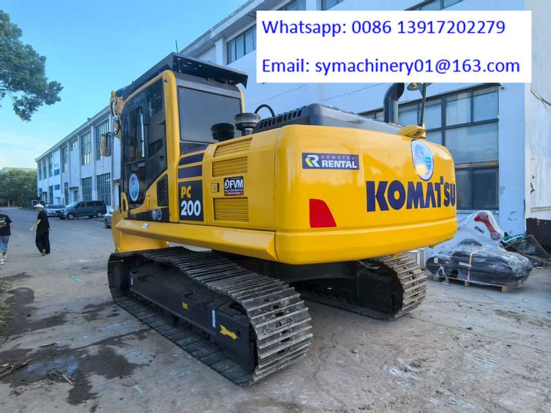 2024 Komatsu PC200 crawler excavator, rear three-quarter view 2024 Komatsu PC200 crawler excavator, rear three-quarter view