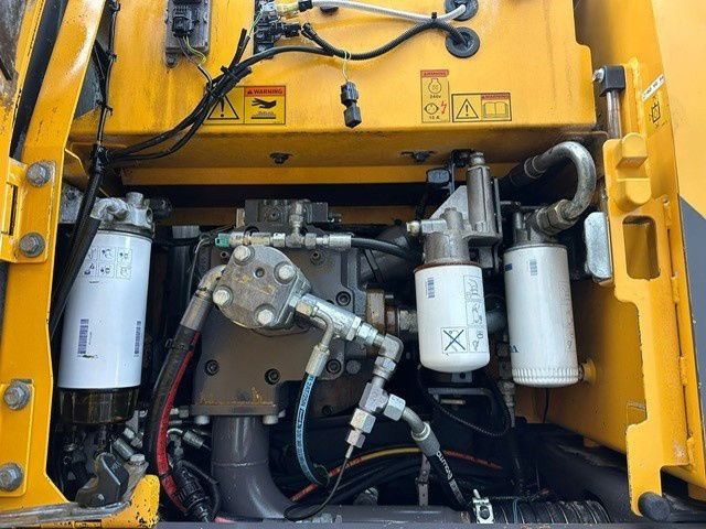 2014 Volvo EW210D material handler engine compartment view