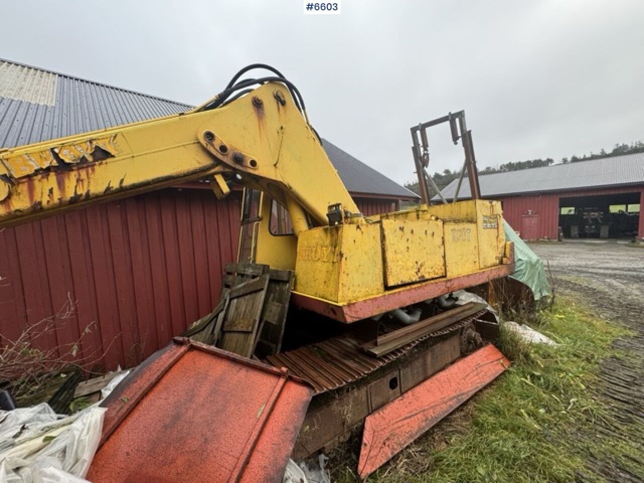 1978 Brøyt X20T excavator, side view