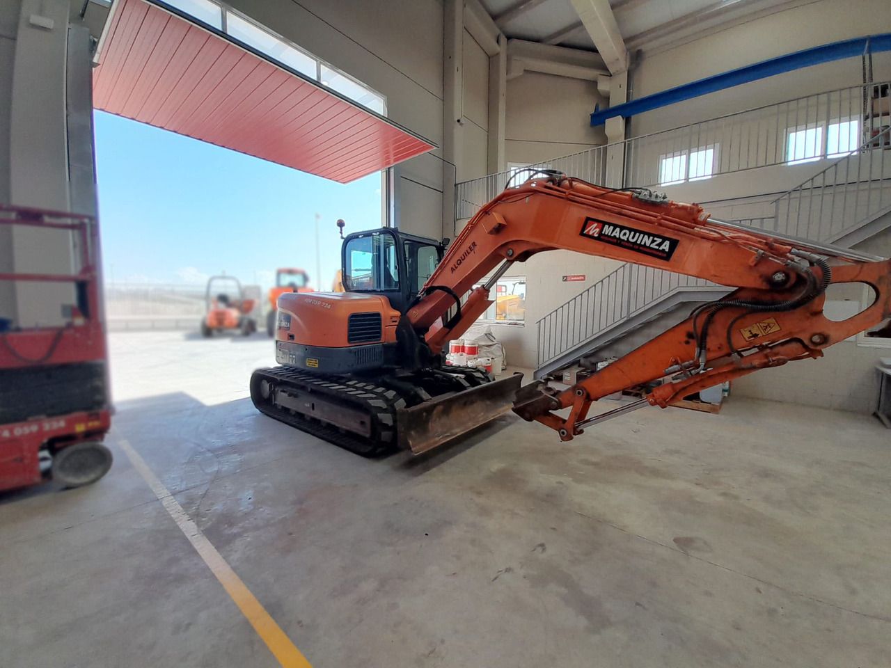 2015 Develon DX85R-7 mini excavator, side view 2015 Develon DX85R-7 mini excavator, side view
