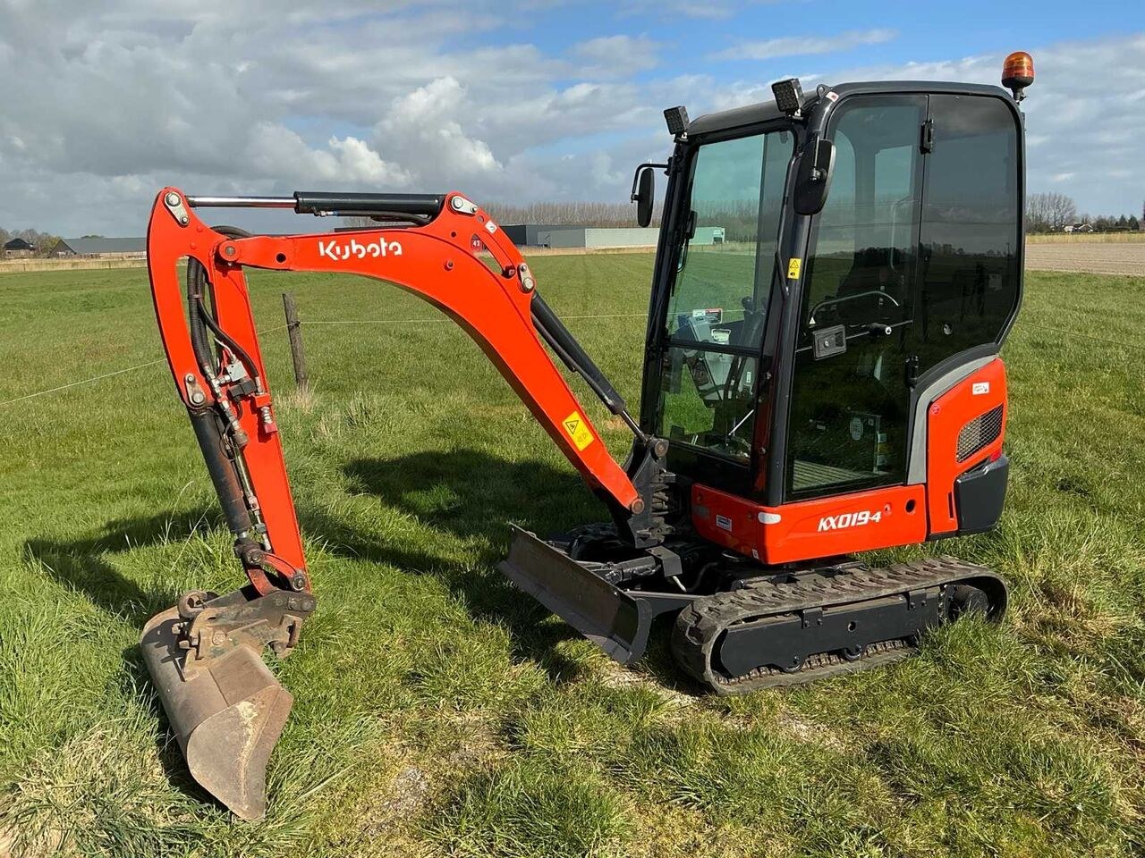 2021 Kubota KX019-4 mini excavator, side view