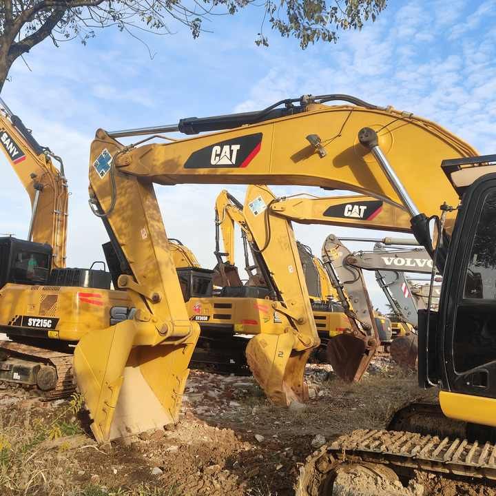 2020 Caterpillar 336D crawler excavator, side profile view 2020 Caterpillar 336D crawler excavator, side profile view