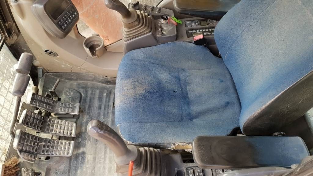 2011 Hitachi ZX470LCH-3 crawler excavator interior cab view 2011 Hitachi ZX470LCH-3 crawler excavator interior cab view
