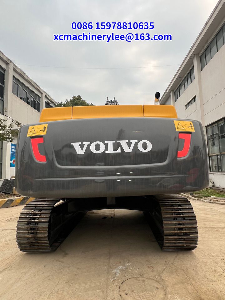 2023 Volvo EC480 crawler excavator rear view 2023 Volvo EC480 crawler excavator rear view