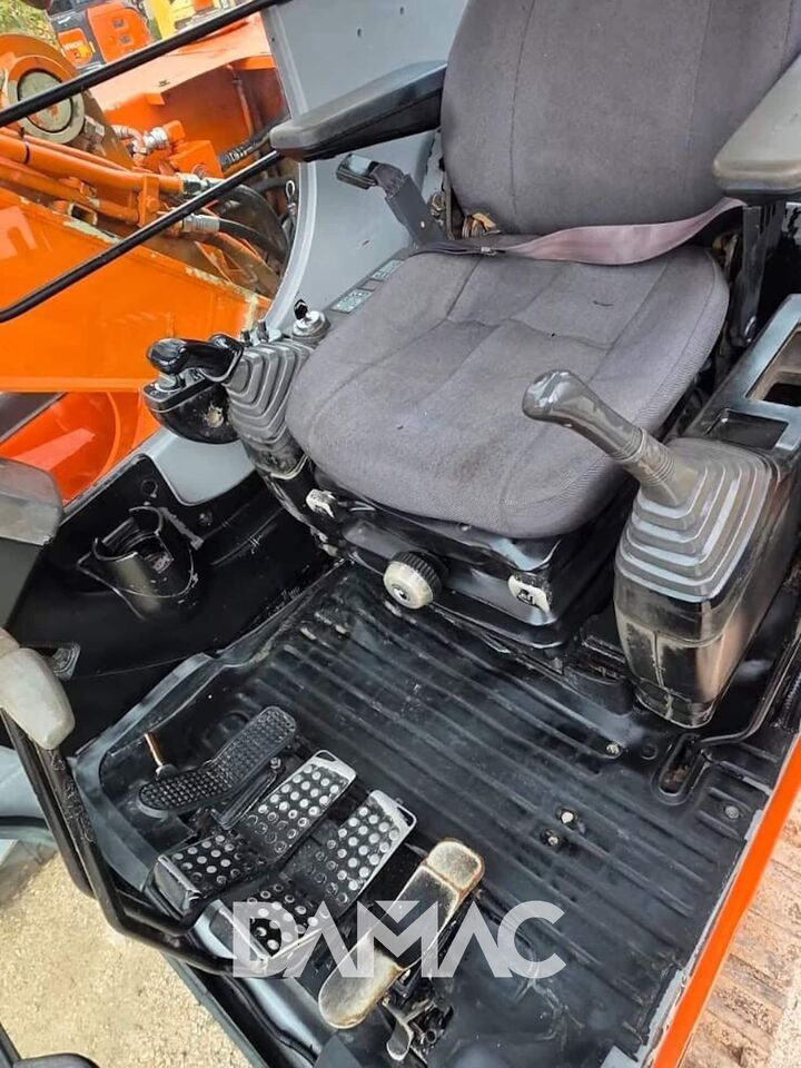 2006 Hitachi ZX130 crawler excavator interior cab view 2006 Hitachi ZX130 crawler excavator interior cab view