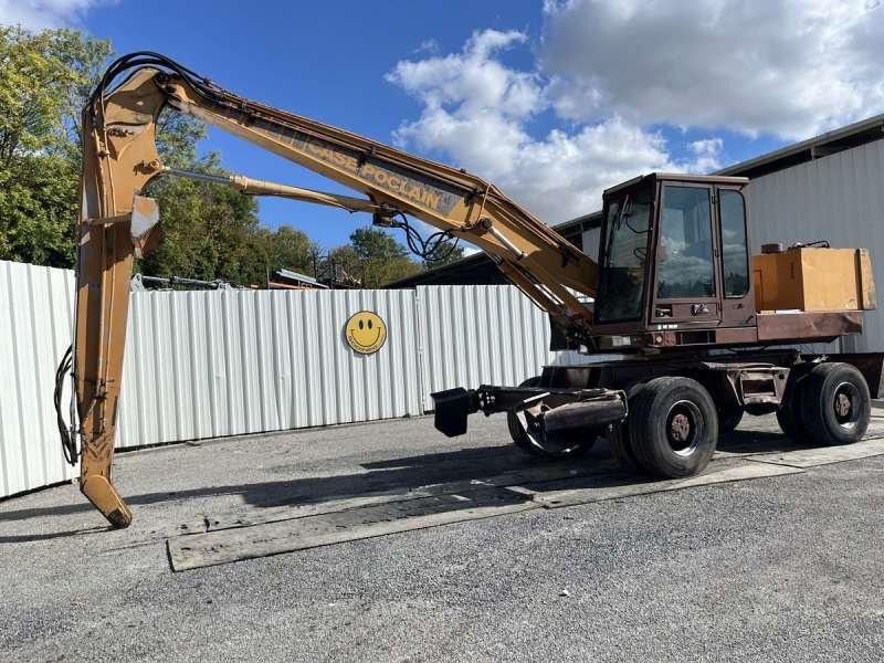1991 CASE 1088P Material Handler, side view