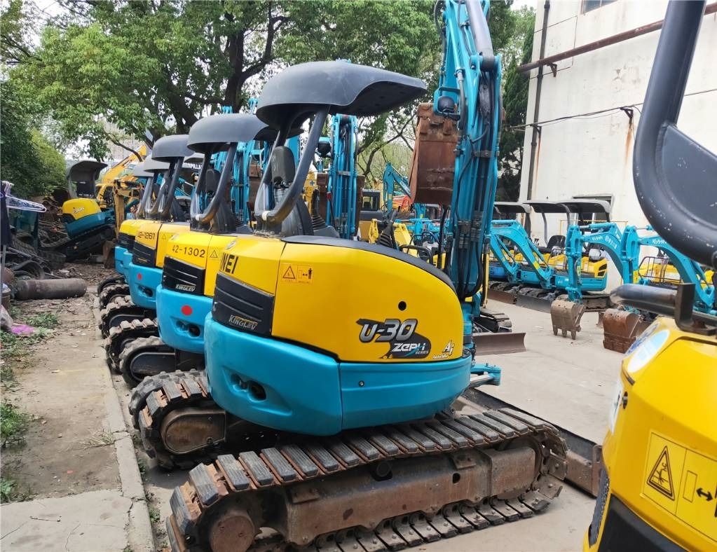 2023 Kubota U-30 mini excavator, rear three-quarter view 2023 Kubota U-30 mini excavator, rear three-quarter view