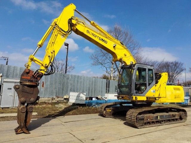 2008 Sumitomo SH240-5 crawler excavator, side view 2008 Sumitomo SH240-5 crawler excavator, side view