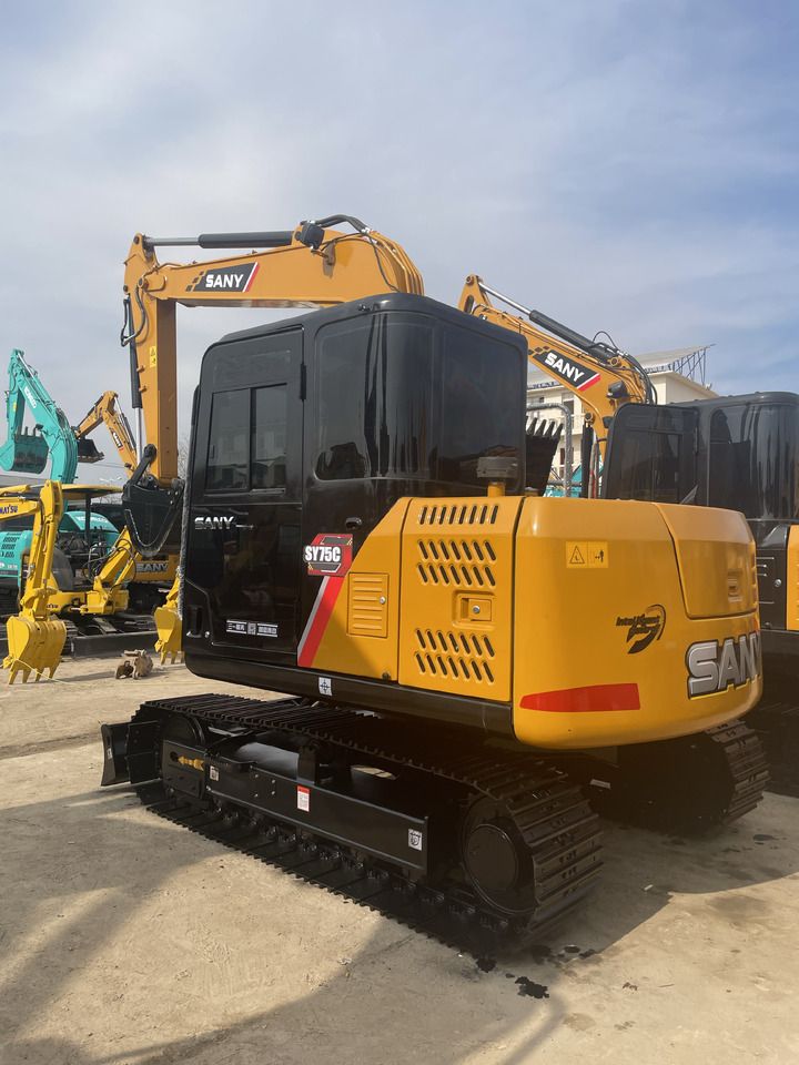 2024 Sany SY75C crawler excavator, rear three-quarter view 2024 Sany SY75C crawler excavator, rear three-quarter view