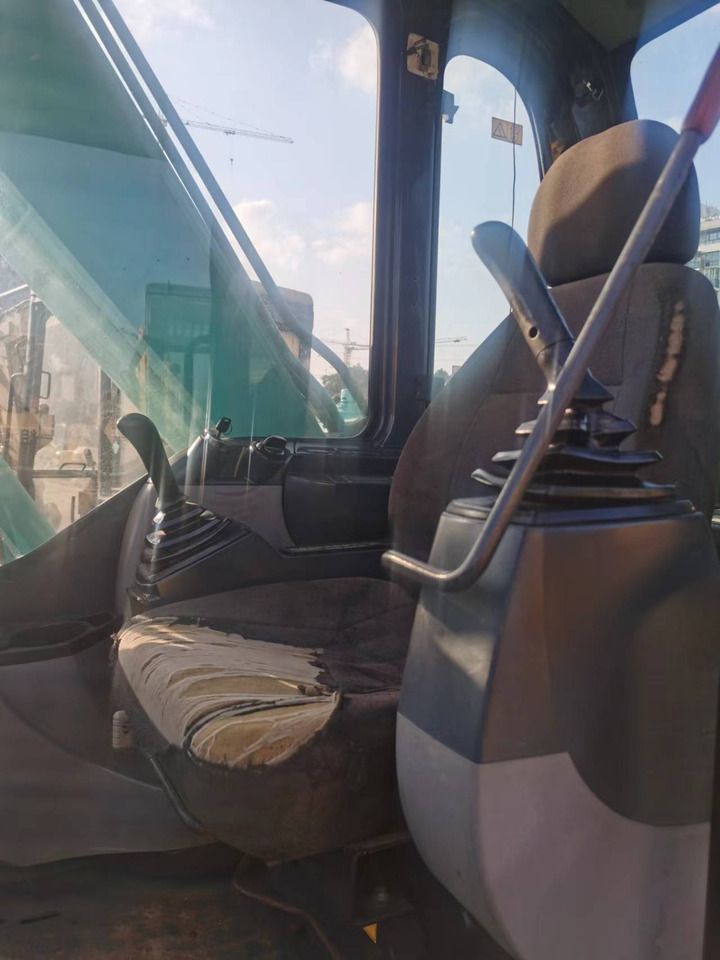 2018 Kobelco SK75 mini excavator interior view 2018 Kobelco SK75 mini excavator interior view